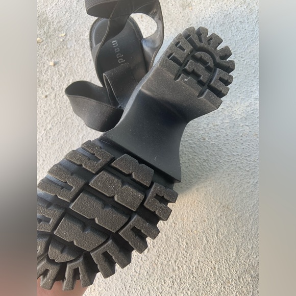 STEVE MADDEN PLATFORM HEELS - Picture 2 of 4